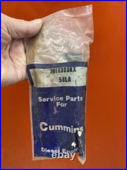 Cummins Diesel Engine Fuel Injector OEM 3018323RX NOS