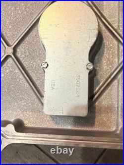 Cummins ISC/ISL 8.3L diesel engine valve cover 3975678 3967768 5263811