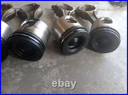Lot of 6 Cummins ISL, ISC 8.3 DIESEL Engine Connecting Rods and Pistons 4932721